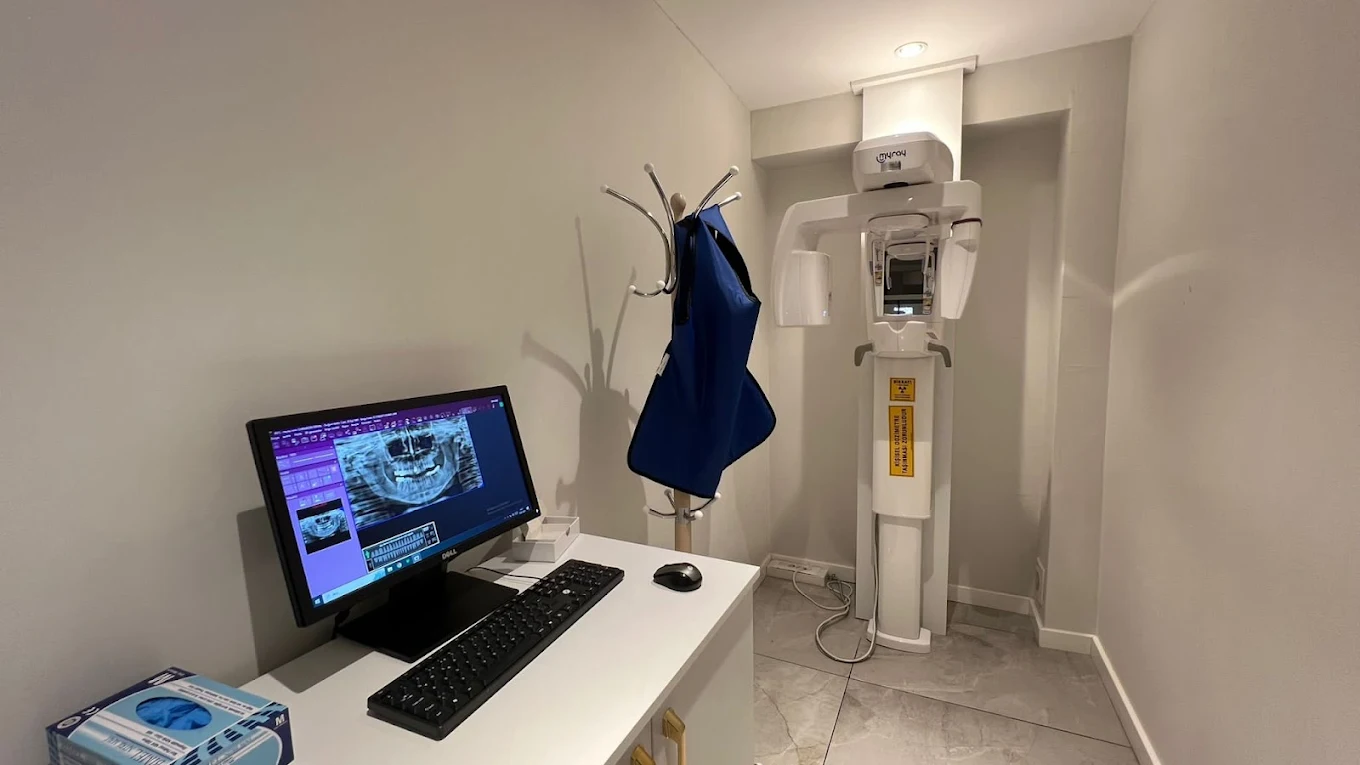 Dental veneers clinic in Istanbul — Smiley Clinic cosmetic suite