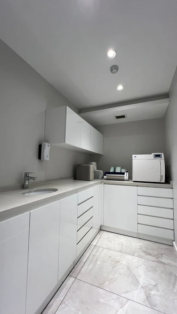 Best dental clinic in Istanbul — Smiley Clinic reception